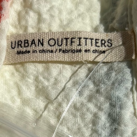 Urban Outfitters Romper - Picture 9 of 10